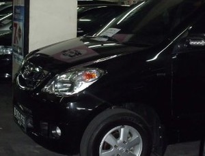 Maling Gasak Mobil di Bandara dengan Ganti Pelat Nomor