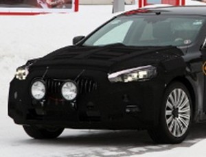 KIA Uji Sedan K9 di Salju