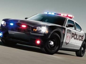Chrysler Tarik Mobil Polisi Amerika