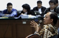 I Wayan Koster memberikan kesaksikan dalam sidang Nazaruddin. Ramses/detikcom.