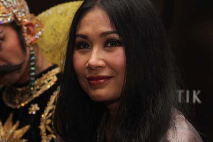 Titi DJ: Masalah Saya Nggak Ada, Paling Cuma Kawin-Cerai