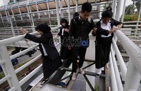 Akibat kerusakan tersebut membuat ketidaknyamanan dan membahayakan pejalan kaki. Jhoni Hutapea/detikcom.