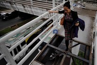 Pemerintah pun segera memperbaiki JPO ini. Jhoni Hutapea/detikcom.
