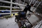 Meniti JPO Maut Dukuh Atas