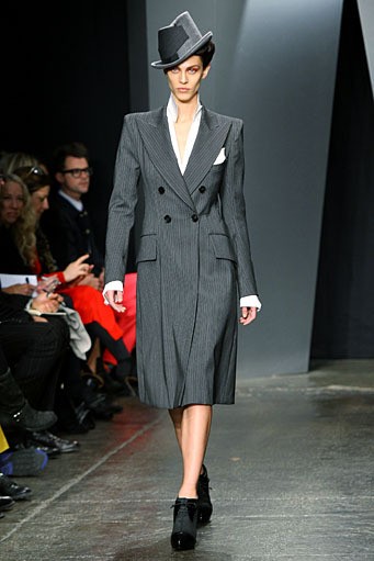 Donna Karan, Fall/Winter 2012. New York Fashion Week 2012. [Foto: Neilson Barnard/Getty Images for Mercedes-Benz Fashion Week]