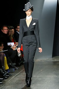 Donna Karan, Fall/Winter 2012. New York Fashion Week 2012. [Foto: Neilson Barnard/Getty Images for Mercedes-Benz Fashion Week]