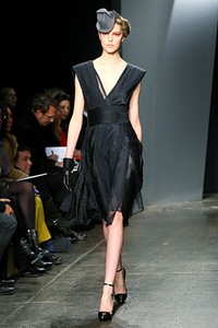 Donna Karan, Fall/Winter 2012. New York Fashion Week 2012. [Foto: Neilson Barnard/Getty Images for Mercedes-Benz Fashion Week]