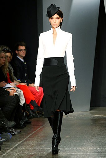 Donna Karan, Fall/Winter 2012. New York Fashion Week 2012. [Foto: Neilson Barnard/Getty Images for Mercedes-Benz Fashion Week]