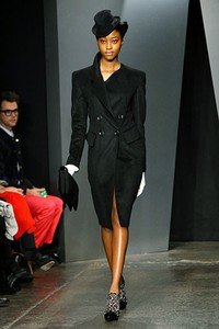 Donna Karan, Fall/Winter 2012. New York Fashion Week 2012. [Foto: Neilson Barnard/Getty Images for Mercedes-Benz Fashion Week]