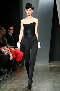 Donna Karan, Fall/Winter 2012. New York Fashion Week 2012. [Foto: Neilson Barnard/Getty Images for Mercedes-Benz Fashion Week]