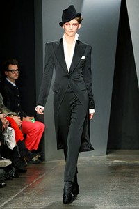 Donna Karan, Fall/Winter 2012. New York Fashion Week 2012. [Foto: Neilson Barnard/Getty Images for Mercedes-Benz Fashion Week]