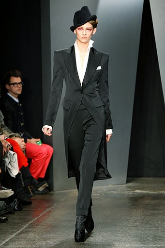 Donna Karan, Fall/Winter 2012. New York Fashion Week 2012. [Foto: Neilson Barnard/Getty Images for Mercedes-Benz Fashion Week]