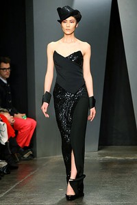 Donna Karan, Fall/Winter 2012. New York Fashion Week 2012. [Foto: Neilson Barnard/Getty Images for Mercedes-Benz Fashion Week]