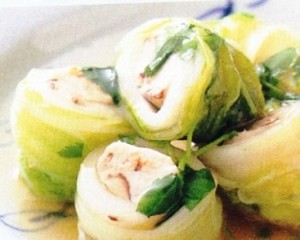 Sajian Sayur Sawi dengan Adonan Daging