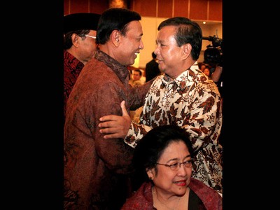 Peluncuran Buku Megawati Banjir Tokoh