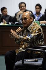 Ketua Komisi X DPR Bersaksi untuk Nazaruddin