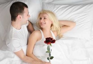 Benarkah Sering Bercinta Membuat Wanita Cepat Gemuk?