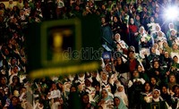 Simpatisan dan Kader PPP hadir dengan menggunakan atribut PPP.