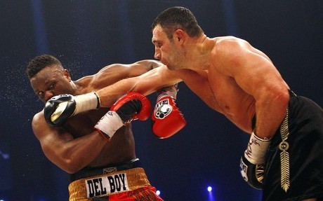Menang Angka atas Chisora, Klitschko Pertahankan Gelar