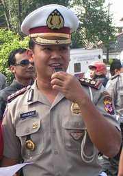 Facebook Eks Kapolresta Cirebon Di-hack, Pelaku Minta Isi Pulsa