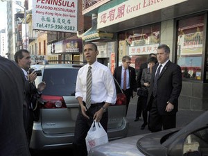  Obama Dikritik, Membeli Dim Sum di Restoran yang Menjual Sirip Hiu