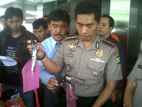 3 Perampok Nasabah Bank Mandiri di Tangerang Dibekuk, Pistol Mainan Disita