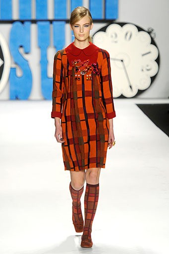 Anna Sui. Fall/Winter 2012. New York Fashion Week FW 2012. [Photo by Frazer Harrison/Getty Images for Mercedes-Benz Fashion Week]