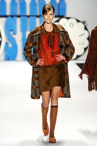 Anna Sui. Fall/Winter 2012. New York Fashion Week FW 2012. [Photo by Frazer Harrison/Getty Images for Mercedes-Benz Fashion Week]