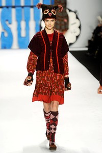 Anna Sui. Fall/Winter 2012. New York Fashion Week FW 2012. [Photo by Frazer Harrison/Getty Images for Mercedes-Benz Fashion Week]