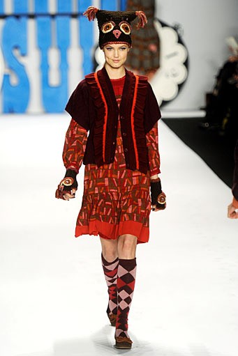 Anna Sui. Fall/Winter 2012. New York Fashion Week FW 2012. [Photo by Frazer Harrison/Getty Images for Mercedes-Benz Fashion Week]