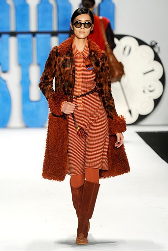 Anna Sui. Fall/Winter 2012. New York Fashion Week FW 2012. [Photo by Frazer Harrison/Getty Images for Mercedes-Benz Fashion Week]