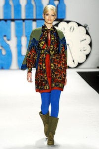Anna Sui. Fall/Winter 2012. New York Fashion Week FW 2012. [Photo by Frazer Harrison/Getty Images for Mercedes-Benz Fashion Week]