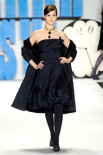 Anna Sui. Fall/Winter 2012. New York Fashion Week FW 2012. [Photo by Frazer Harrison/Getty Images for Mercedes-Benz Fashion Week]