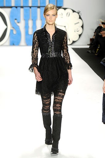 Anna Sui. Fall/Winter 2012. New York Fashion Week FW 2012. [Photo by Frazer Harrison/Getty Images for Mercedes-Benz Fashion Week]