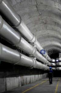 Air merupakan sumber energi utama yang kami gunakan untuk memutar turbin pembangkit tenaga listrik sebanyak 8 unit. Oleh karena itu dibangun Waduk Cirata seluas 62 Km2 dengan elevasi muka air banjir 223 m, elevasi muka air normal 220 m dan elevasi muka air rendah 205 m, sehingga volume air waduk 2.165 juta meter3 dan efektif waduk 796 juta m3.