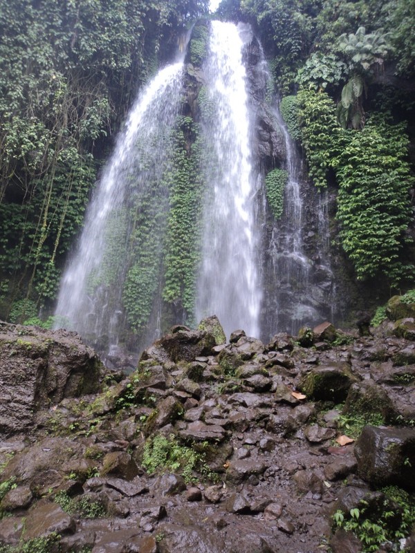 Air Terjun Jumog Ini Dia Saingan Tawangmangu