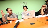Temuan itu dipanelkan dengan aktivis HAM Usman Hamid dan pengamat militer Salim Said.