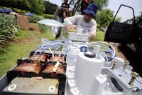 Penggantian lampu hemat energi akan dilakukan secara bertahap.