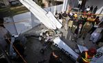Pesawat Latih Tabrak Rumah, Pilot Wanita Tewas
