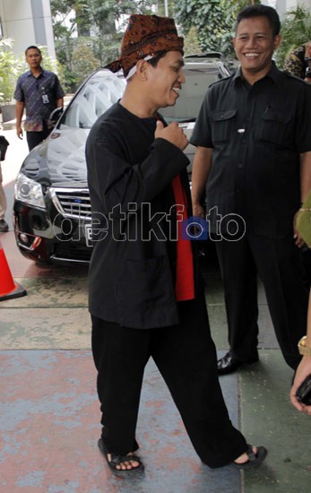 Bersandal Gunung, Eep Mengadu ke Mendagri Atas Vonis 5 Tahun 