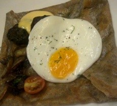 Crepes Hitam Lucifer yang Lezat