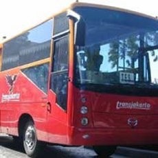 Horee! Penumpang Senang Naik Bus TransJ Gratis 