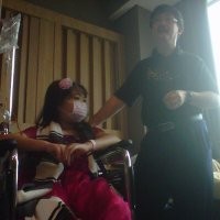 Siswi SD di Cengkareng Terus Main Piano Meski Kena Leukemia