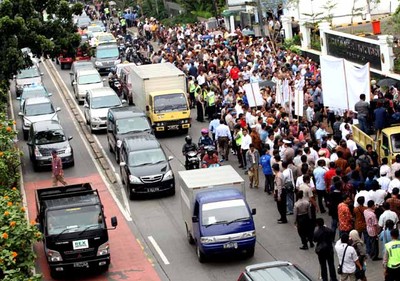 Demo Trisakti Bikin Macet Jalan S.Parman