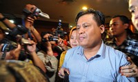 Jaksa KPK sebelumnya meminta persidangan dengan terdakwa Kabag Evaluasi dan Program P2KT, Dadong Irbarelawan, di Pengadilan Tipikor diskors untuk sementara waktu guna menunggu kedatangan Ali. ANTARA/FANNY OCTAVIANUS.