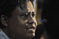 Ali mengklaim dirinya selama ini selalu berkomitmen untuk memenuhi panggilan penegak hukum. Namun kesehatannyalah yang membuat ia tidak bisa hadir, ia sendiri mengungkapkan bahwa dirinya sempat dirawat di Rumah Sakit Premier Surabaya. Fikri Hidayat/detikcom.