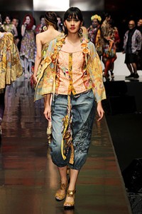 Anne Avantie Indonesia Sehati. BNI Presents Ethnic Eclectism. Indonesia Fashion Week 2012 at Jakarta Convention Center. Senayan. Jakarta. [Foto: Mohammad Abduh/Wolipop]