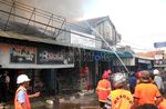 Toko Kembang Api di Yogya Terbakar