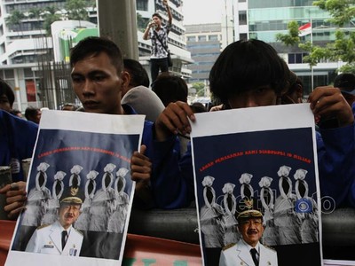 Gara-gara Tanah Kuburan, Foke Didemo di KPK