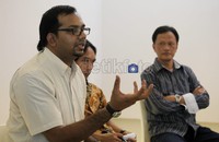 Menurut para penghuni rumah dinas TNI tersebut, telah terjadi kesepakatan antara Panglima TNI, Kemenhan dan DPR untuk memberikan moratorium pengosongan rumah negara/rumah dinas.
